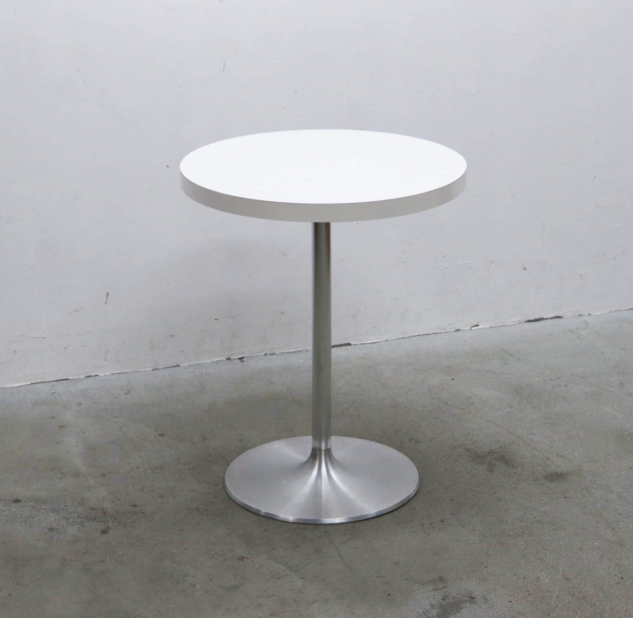 ヴィンテージ ラウンド カフェテーブル ダイニング サイドテーブル 円卓 円型 丸 レトロ RCT31235