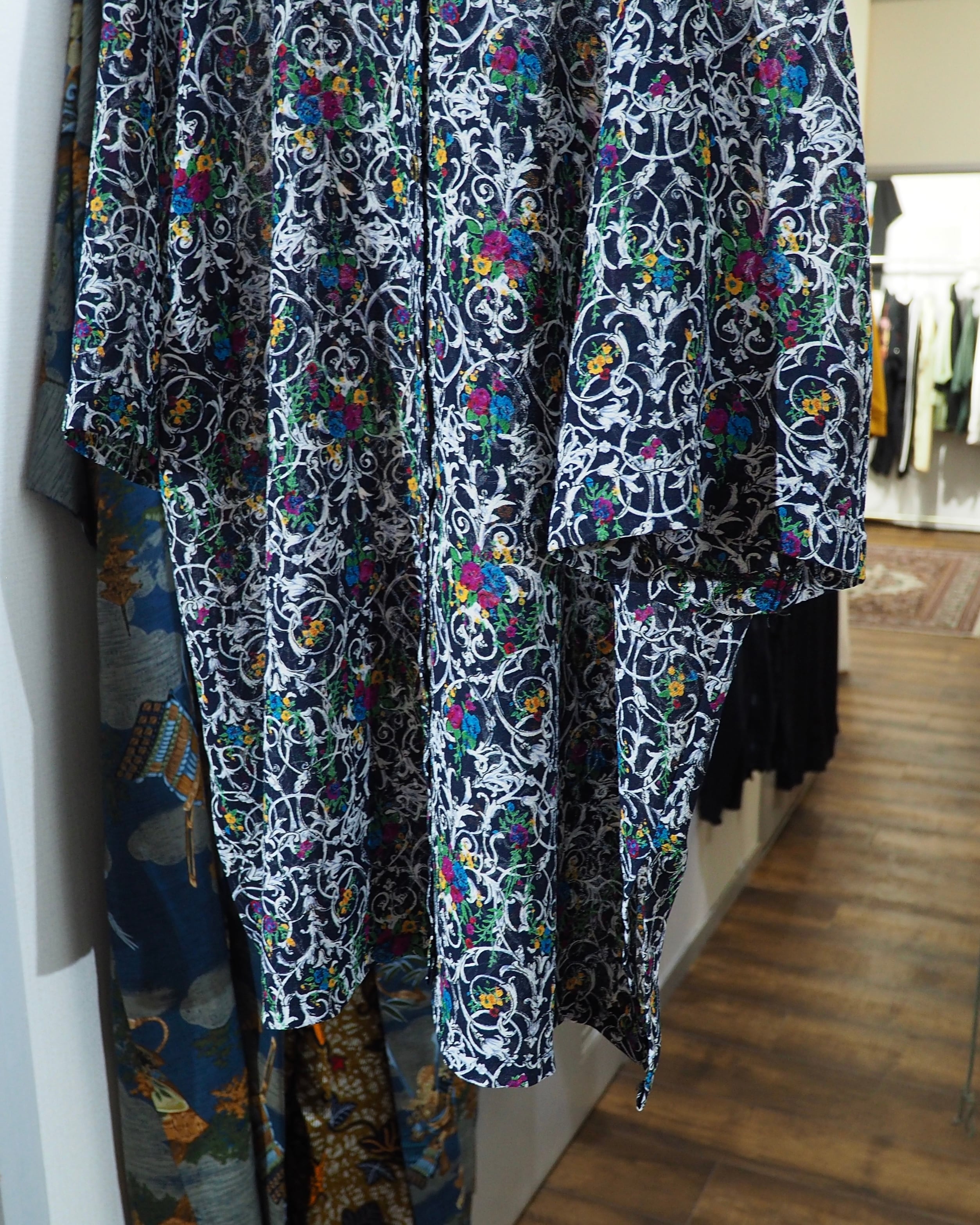 1990s Beautiful Flower pattern vintage SS sheer Shirt