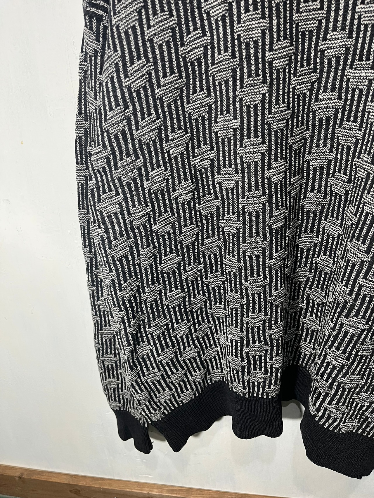 90's NTERNATIONAL PASSPORT Sweater【L】