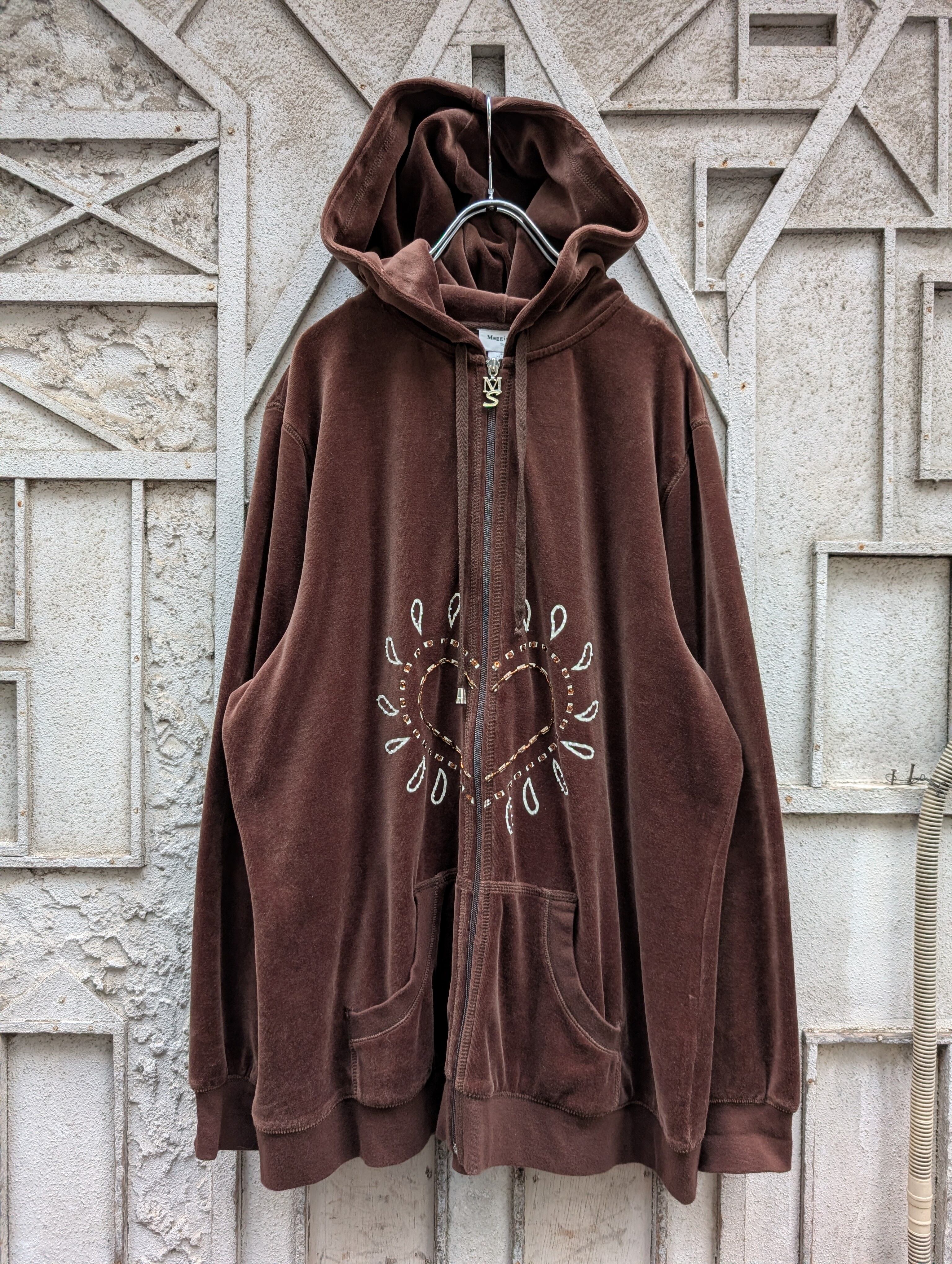 "MAGGIE SWEET" velour design hoodie