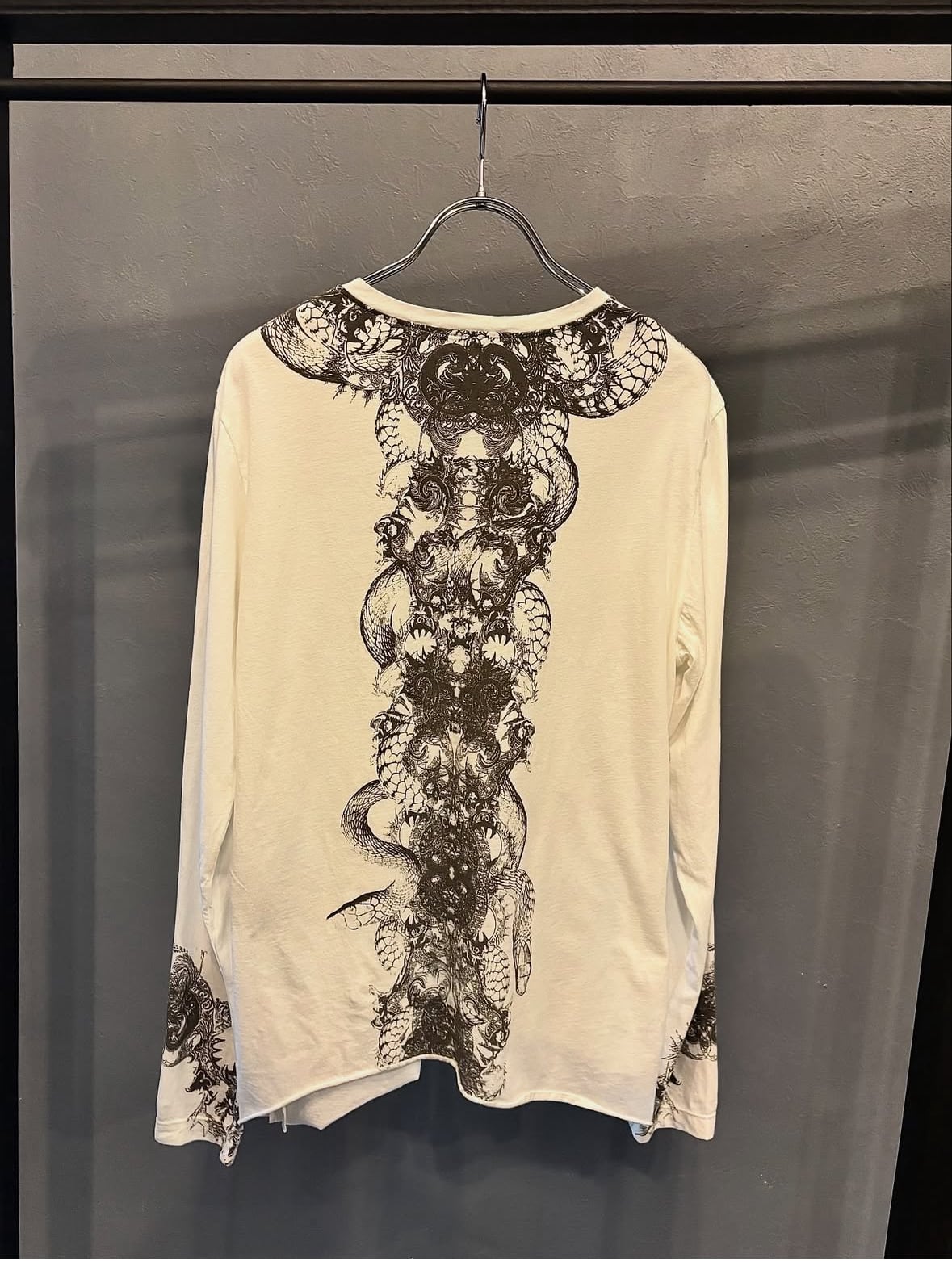 KMRii × SOAR original design long-sleeved T-shirt | SOAR shop