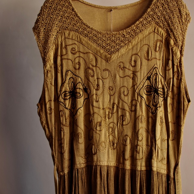 India Embroidery Rayon Dress / インド レーヨン 刺繍入り ドレス