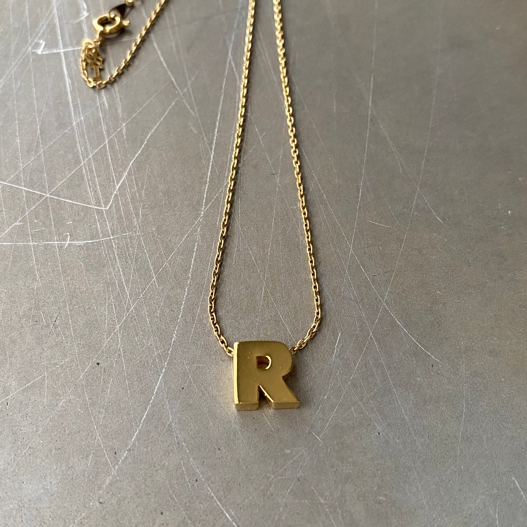 Vintage 60s-70s USA TRIFARI initial R necklace レトロ アメリカ
