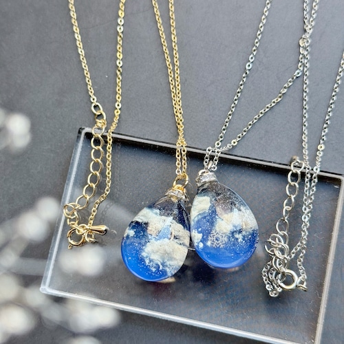 冬の夜空卵ネックレス　雪の結晶　キーホルダー変更可能　