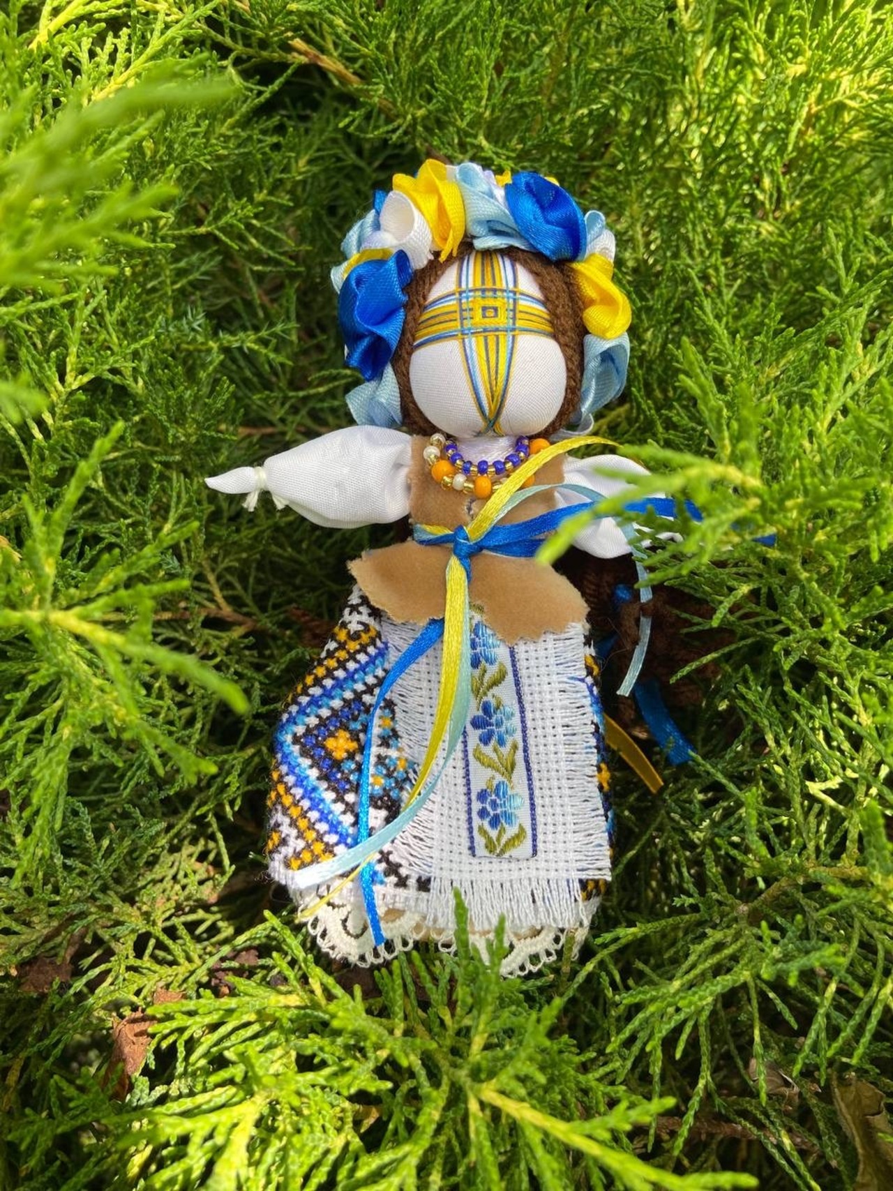 UA.Designer手作りモタンカ（ウクライナの御守り）スタンド付き - 4