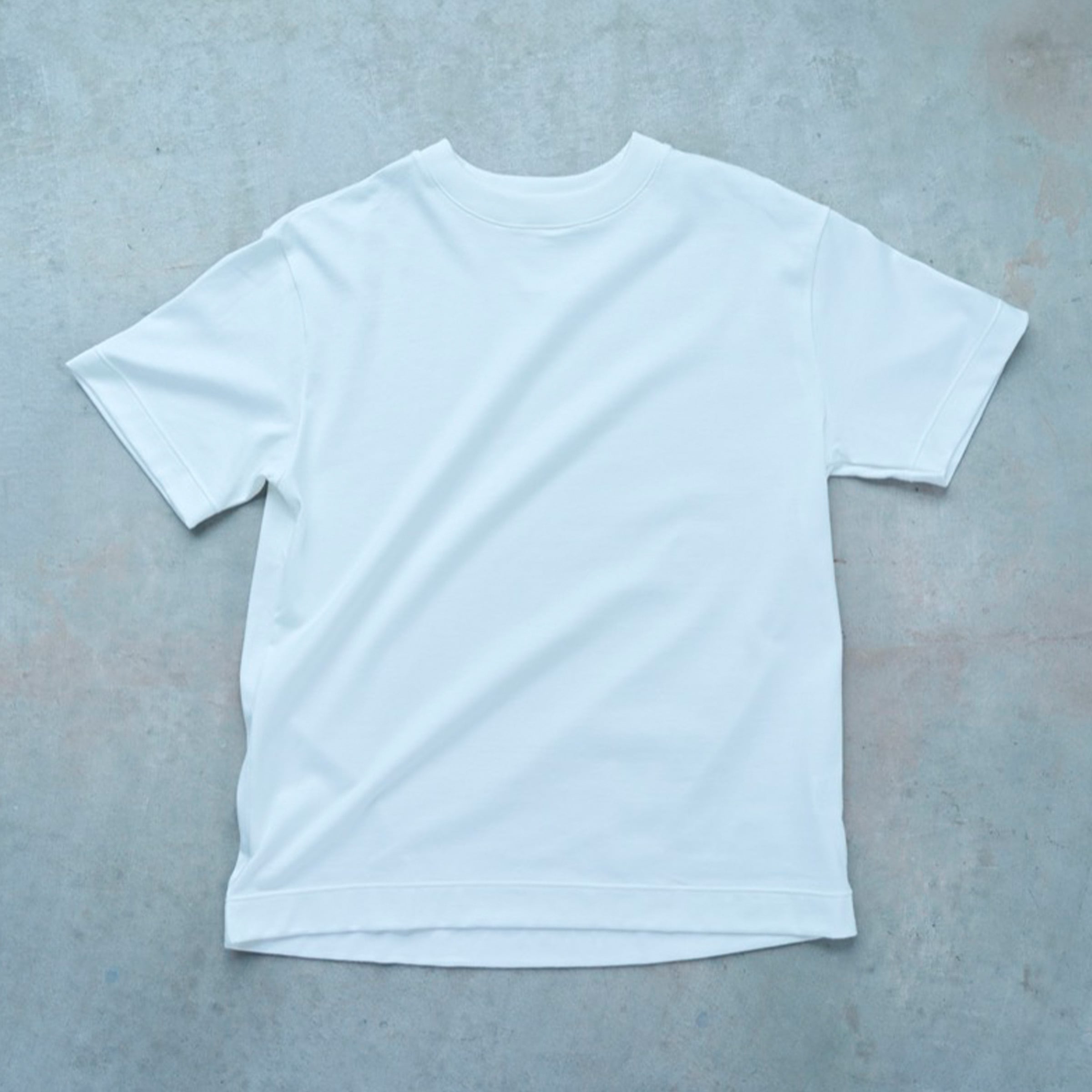 シンプルで上品な透けにくいTシャツ（ユニセックスサイズ） | ovonir