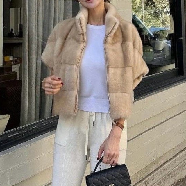 Half Sleeve Faux Fur Jacket  W00080