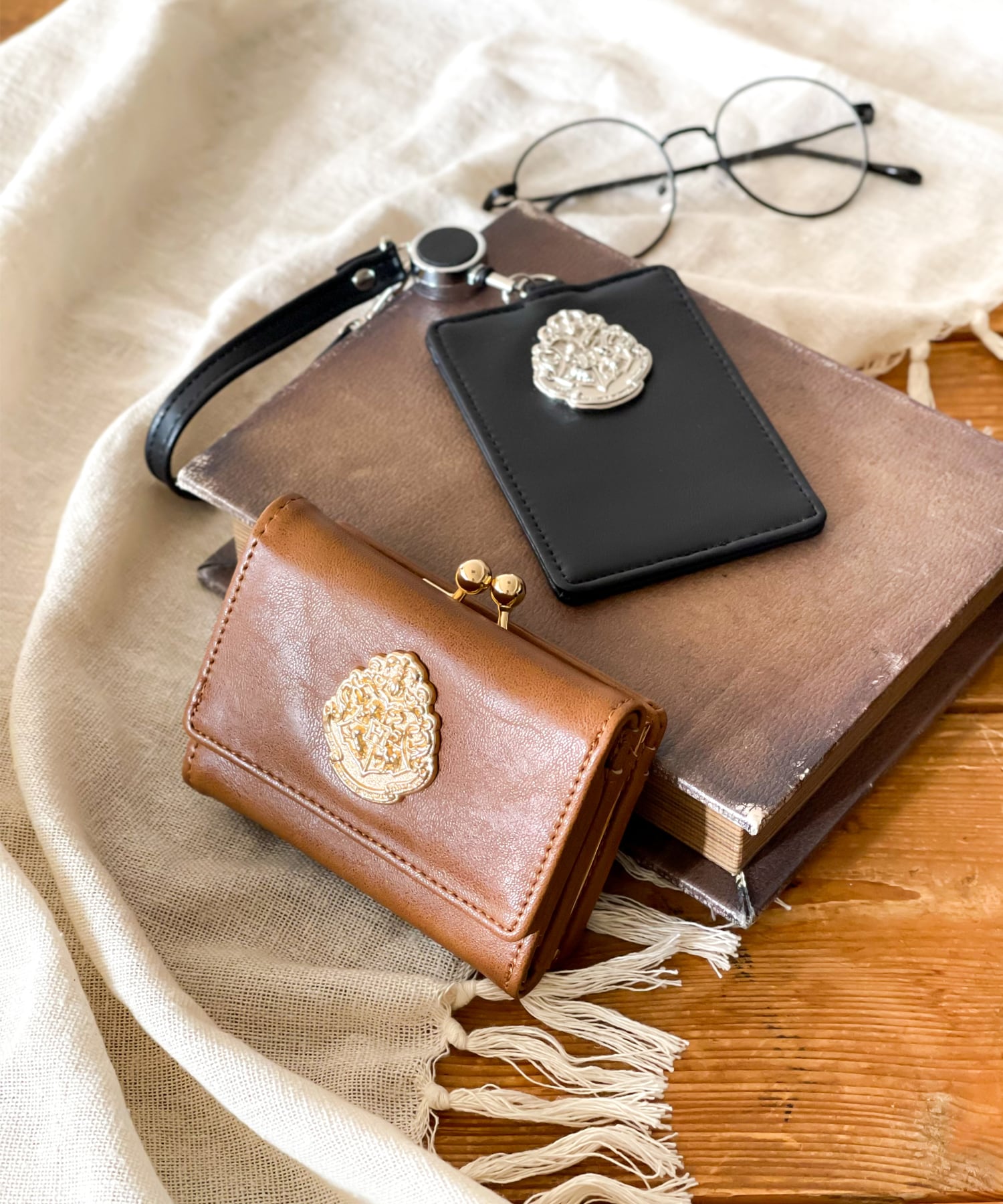 F258051_Harry Potter×Flapperホグワーツエンブレムミニウォレット