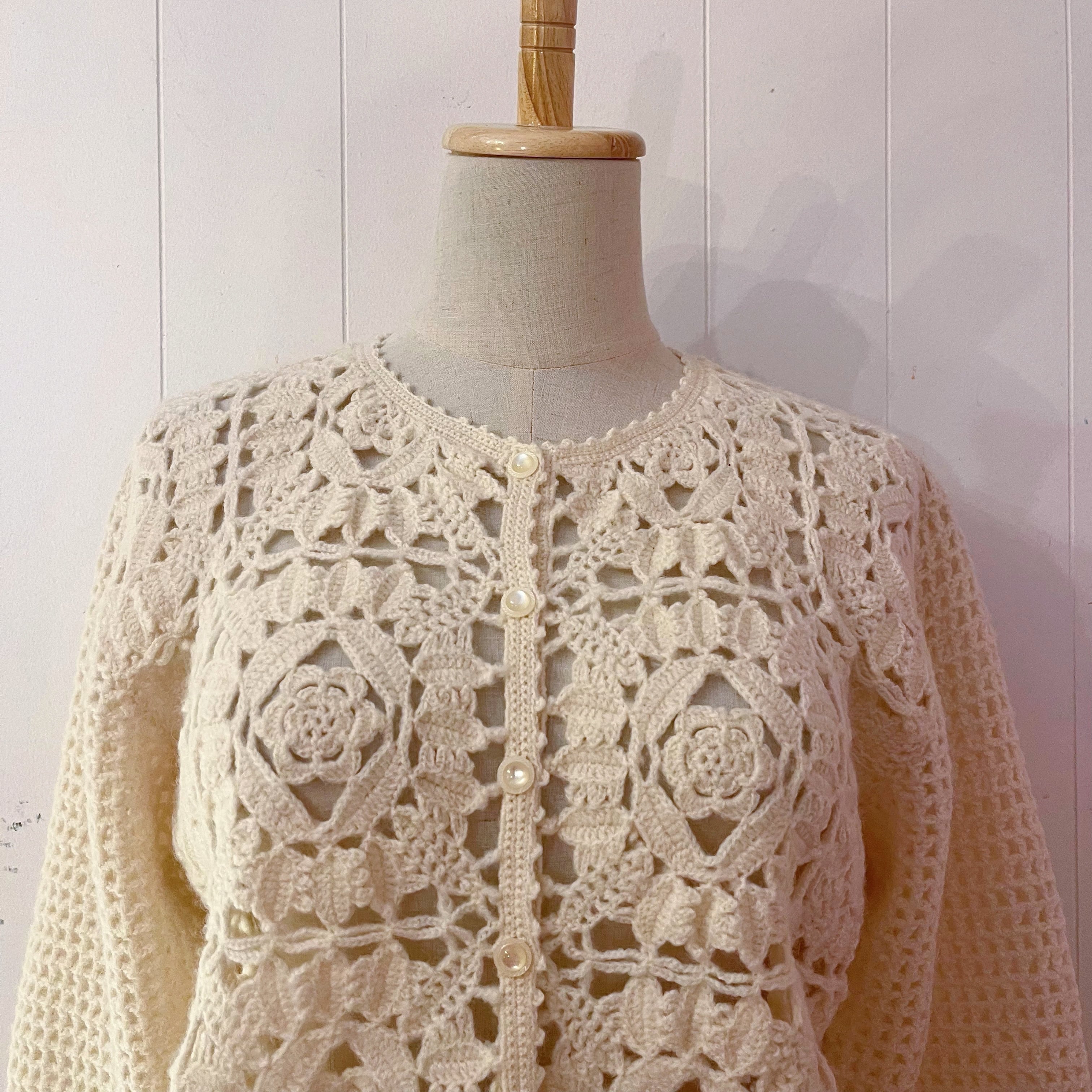openwork motif knit cardigan