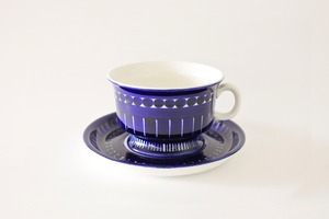 vintage ARABIA VALENCIA tea cup & saucer  / ヴィンテージ アラビア バレンシア ティーカップ＆ソーサー