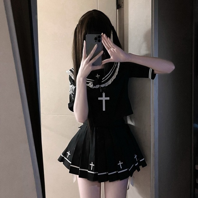 白黒聖域のクロス刺繍 フリル襟セーラー騎士軍服ロリータ3点セット