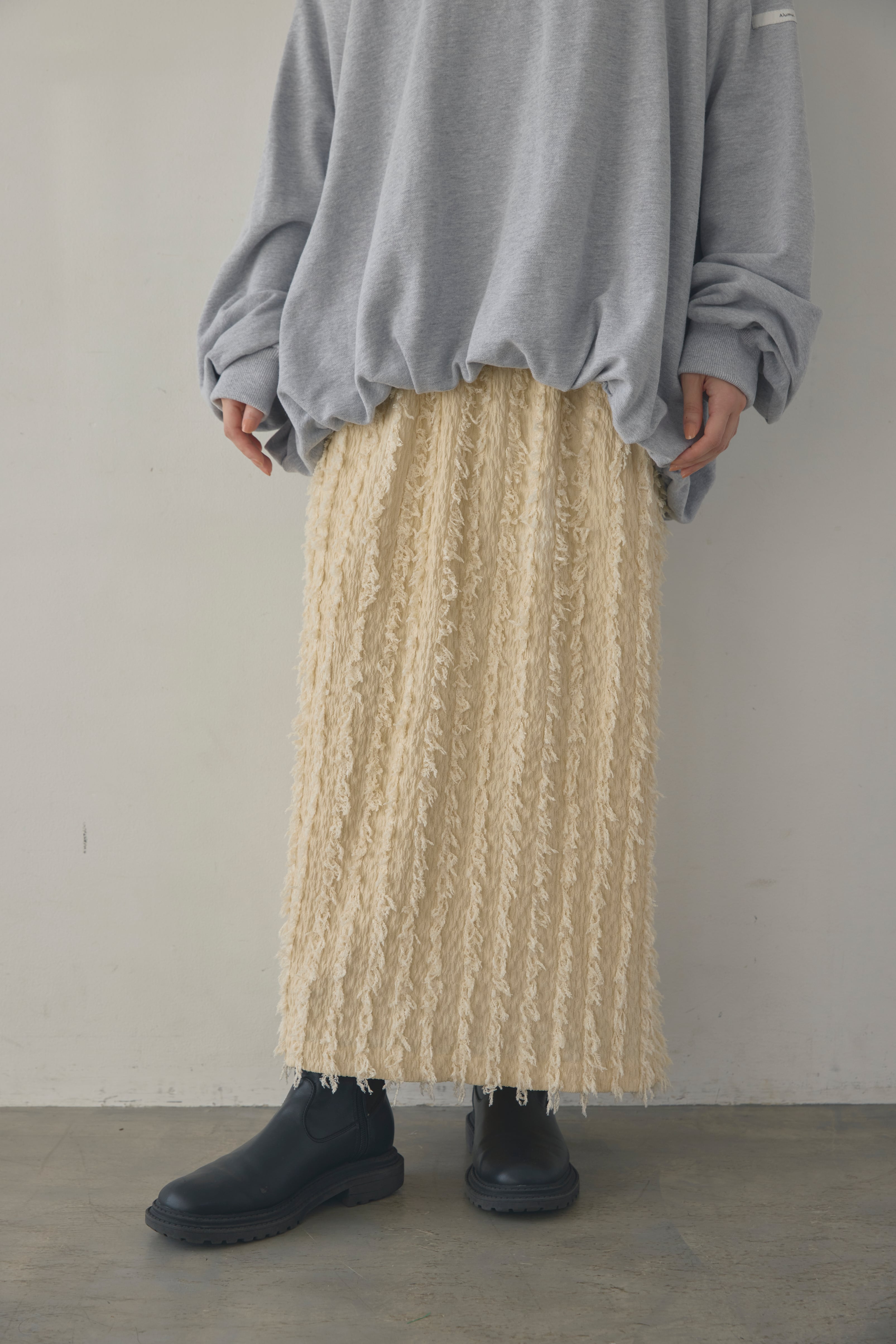 AM570918 shaggy knit long skirt