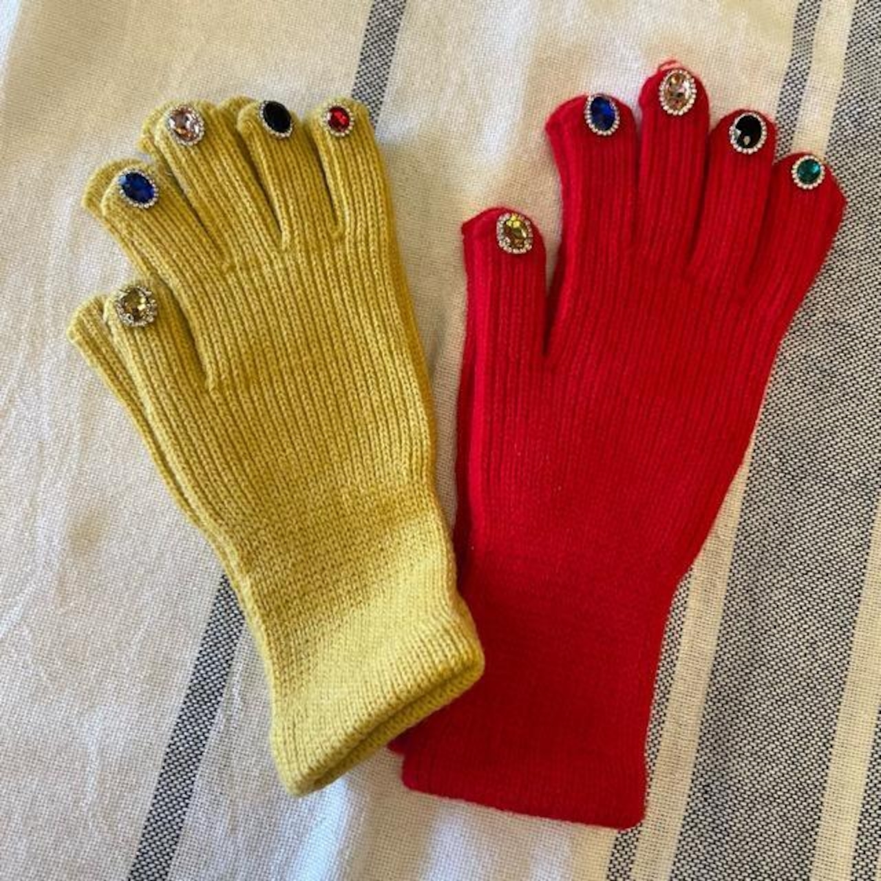 TOPANGA Accessory Jewel Nail Touchscreen Knit Glove (2 colors) Yellow and Red Gift