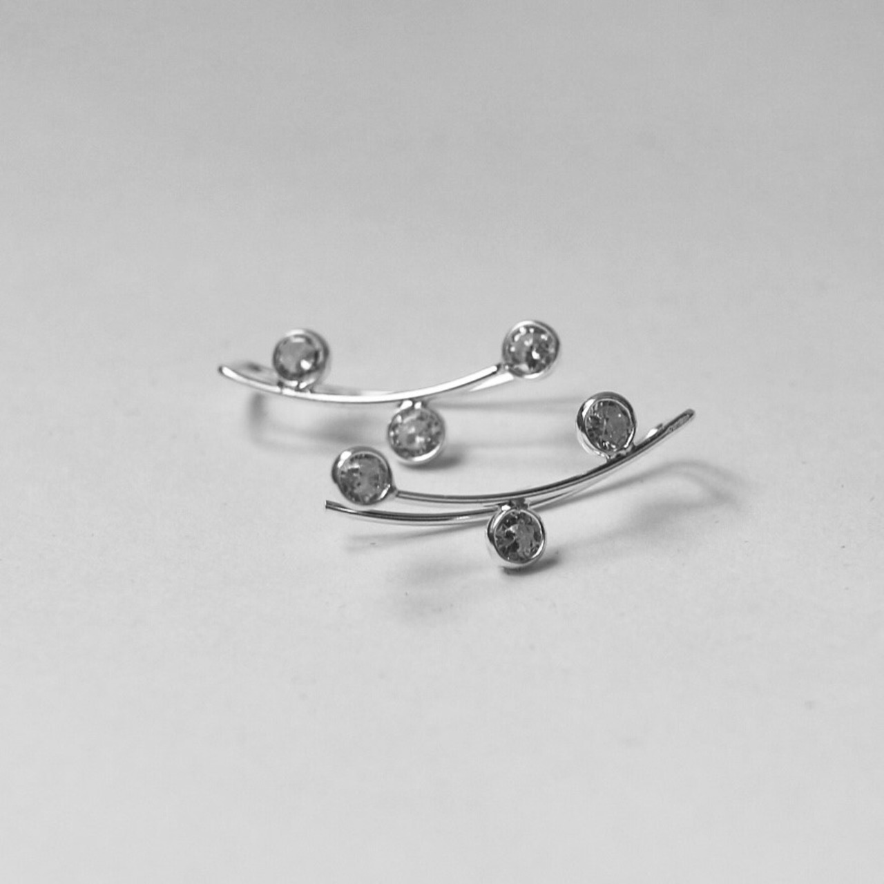 s925 くすみストーンのシルバーイヤーカフ