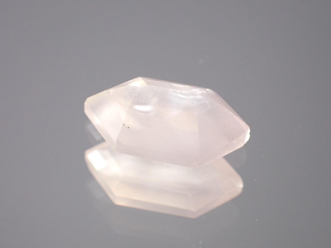 ローズクォーツ　1.96ct　[C13‐172]