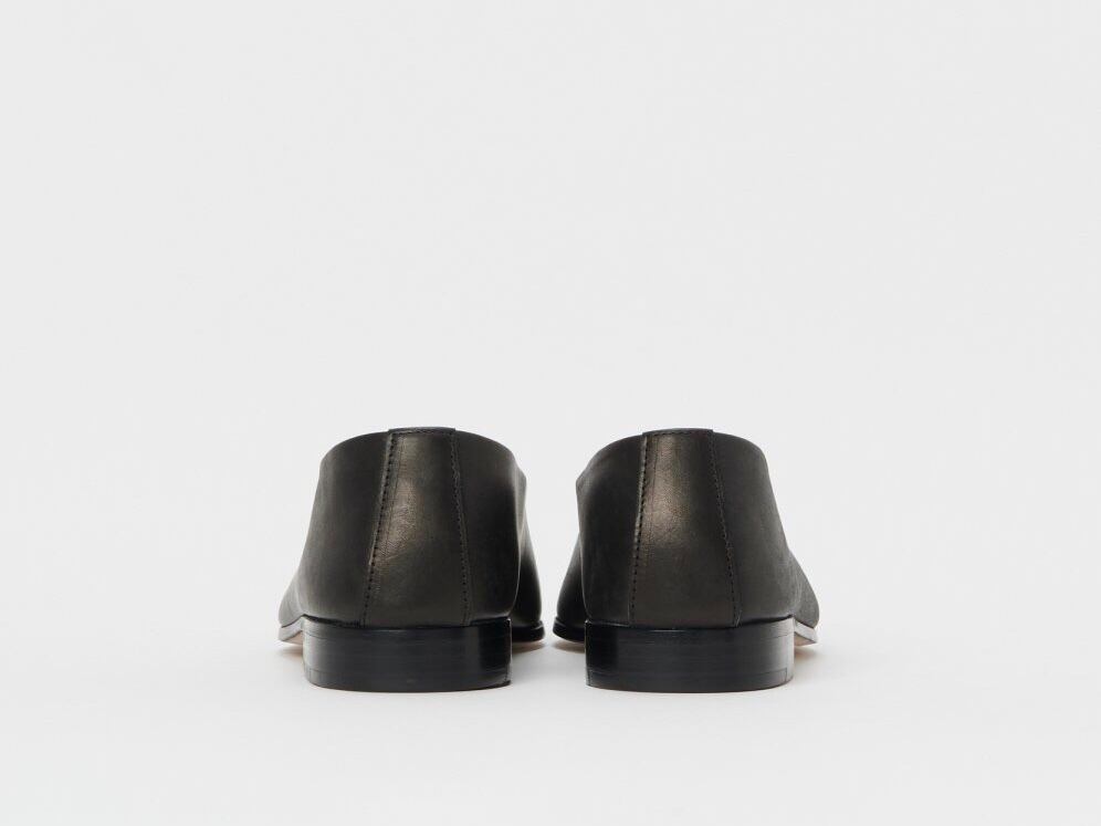 Hender scheme “ foot cast///slip on” black | Lapel online store