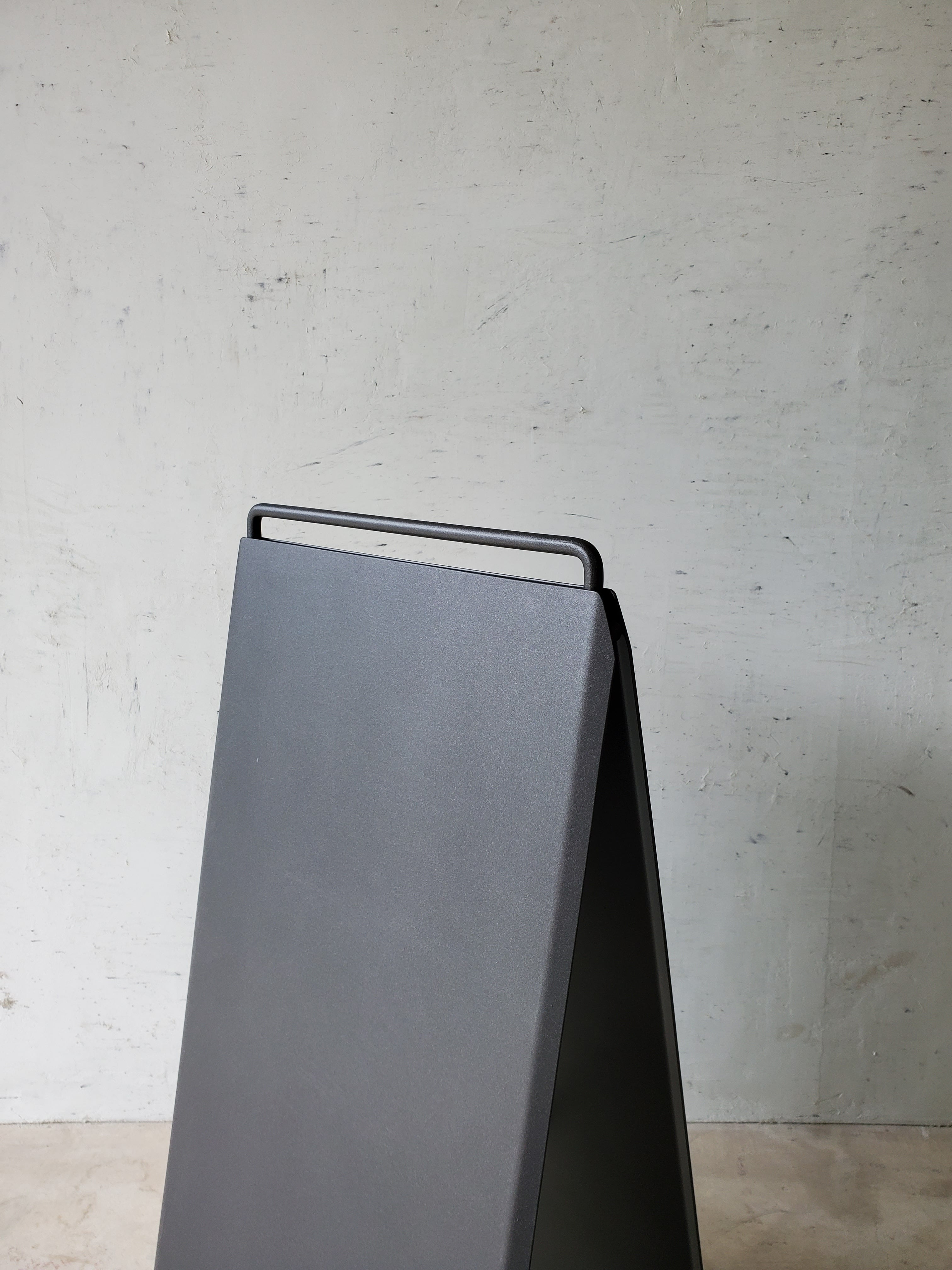 ショップサイン【持ち運び式】スタンド看板・アイアンA型看板