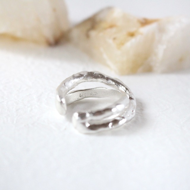 twin ray ring
