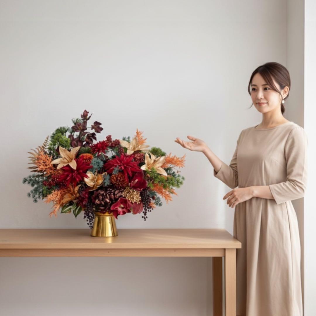 プレミアムフラワーアレンジ ゴールドベースに咲く豪華絢爛の和モダン
