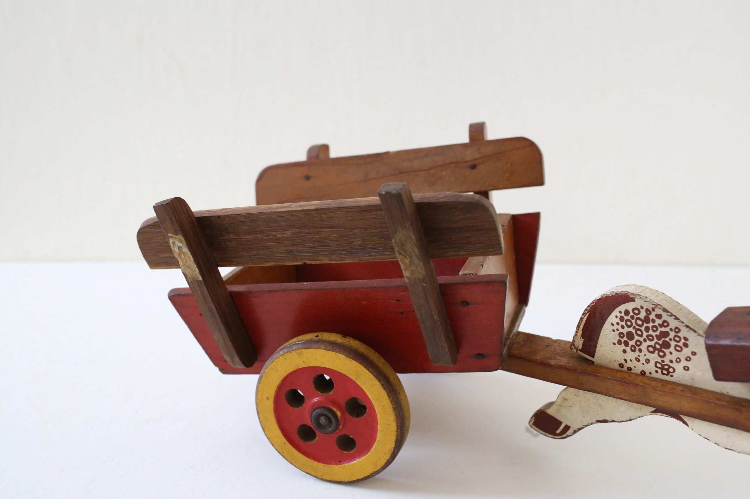フランス アンティーク ヴィンテージ おもちゃ 大きめの木製の馬車 N