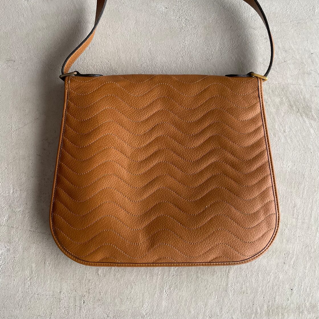Yves Saint Laurent / 80s vintage shoulder bag cassandra made in 