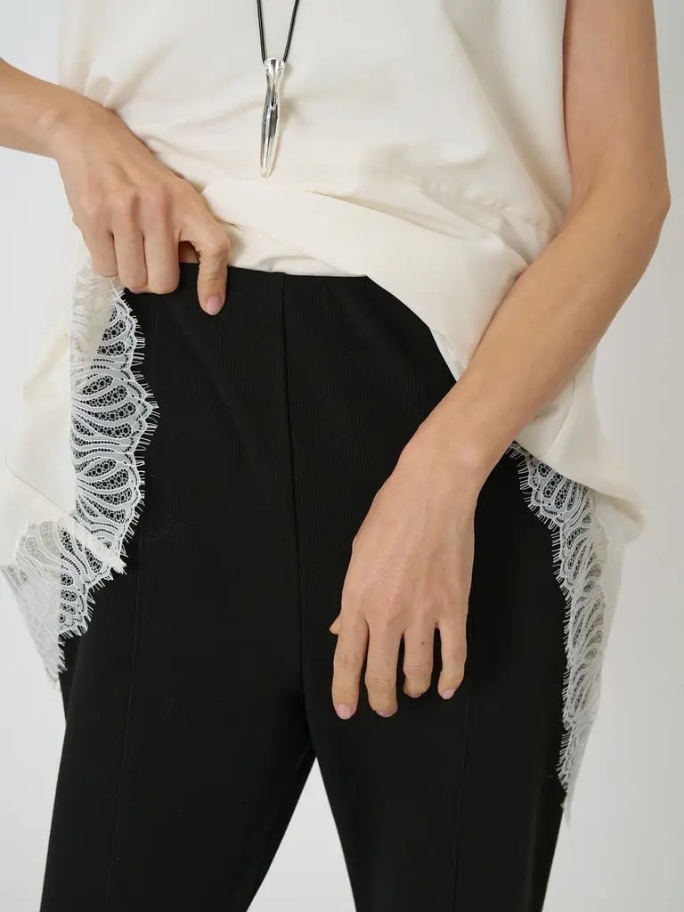 【CHIGNON】ソフトリブフレアパンツ　3861-069GL