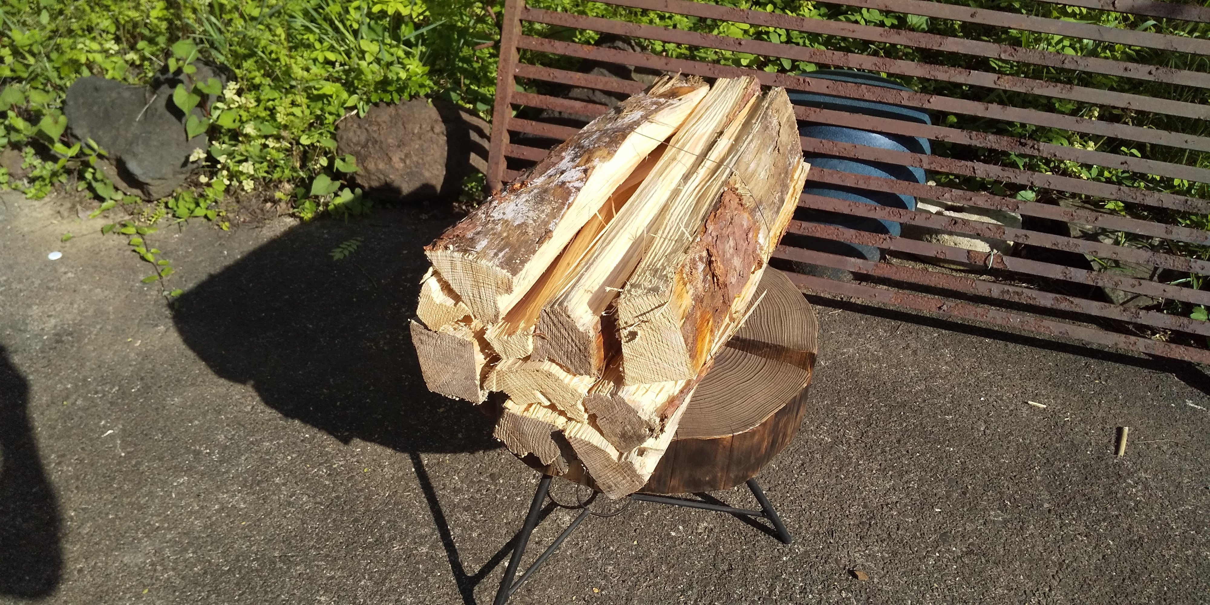 陶芸家さん用 赤松薪 備前サイズ (55cm~60cm） 大割 1束 約10本割り 