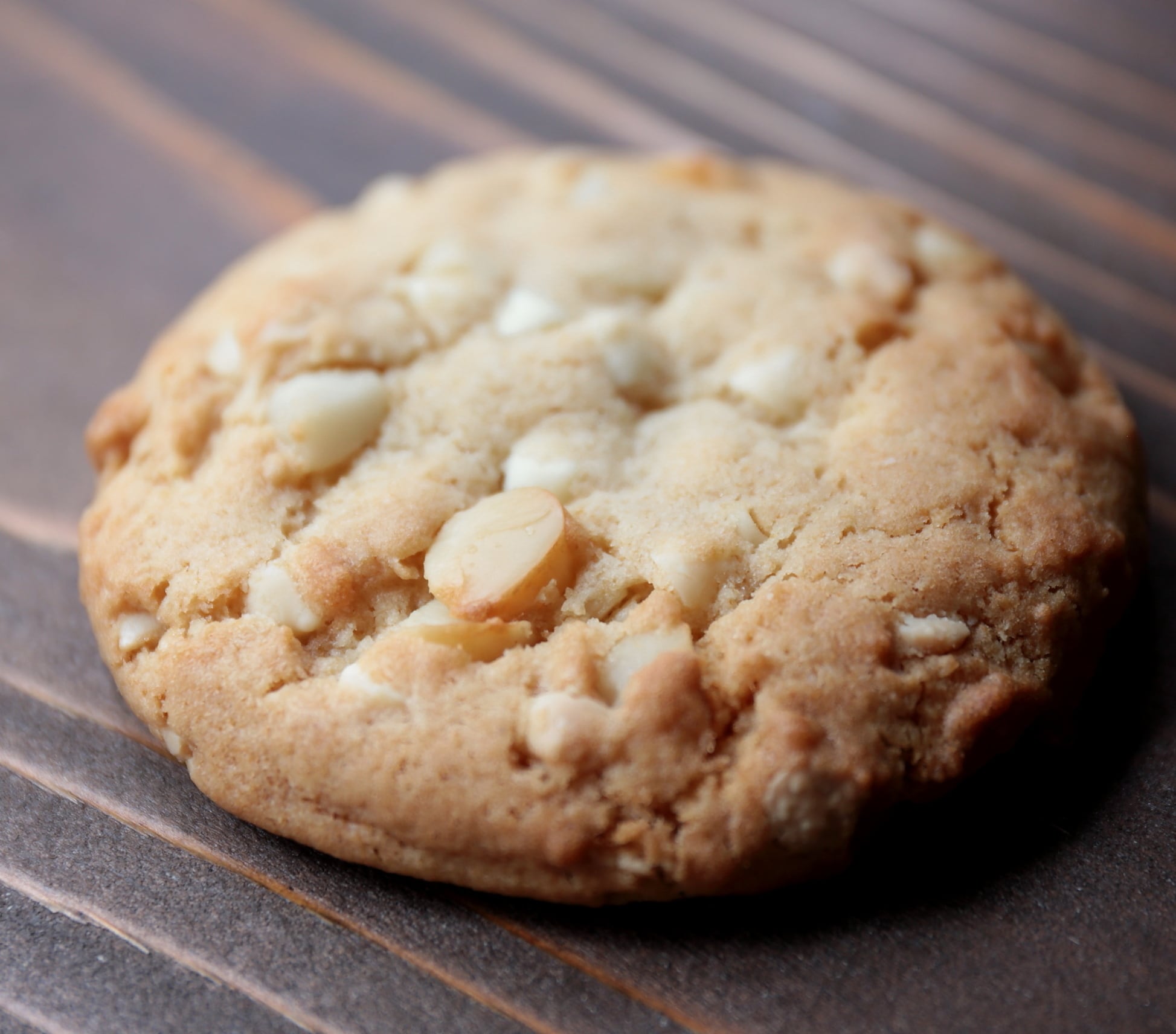 ホワイトチョコチップ・マカダミアクッキー3枚紙袋入 | HUDSON MARKET