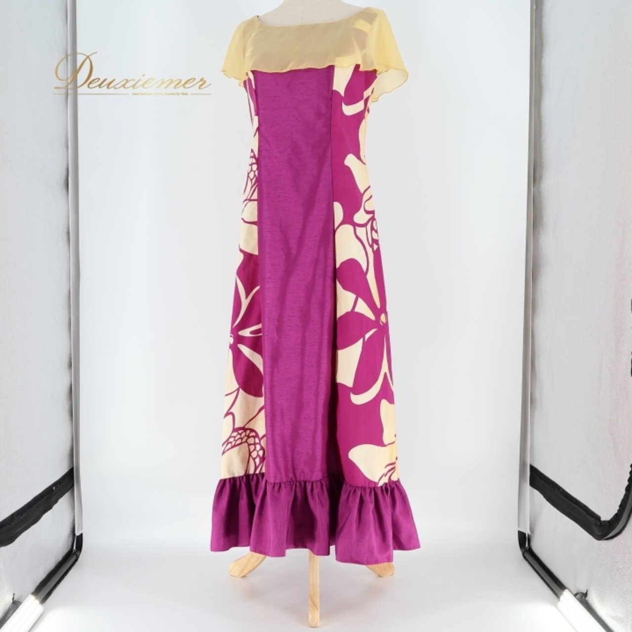 フラダンス 衣装 ワンピース ドレス パープル系 ティアレ柄 イエロー系 ノースリーブ フリル シースルー かわいい 華やか 鮮やか 明るい ハワイアン アロハ ハワイアンプリント フラ ダンス レッスン 練習 ノースリーブドレス フラ衣装 明るい色