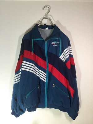 ポリエステルジャケット ワンポイント刺繍 ラグラン