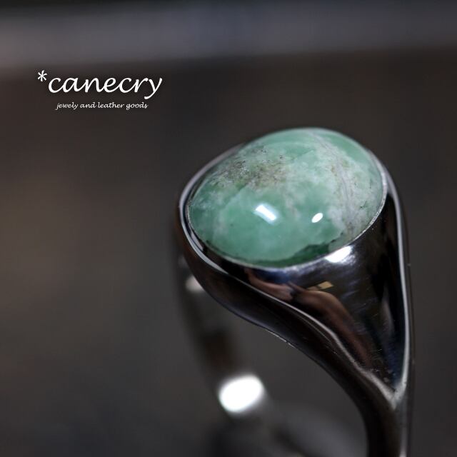 ハンドメイドの糸魚川翡翠リング　シルバーリング ハンドメイドの糸魚川翡翠リング シルバーリング