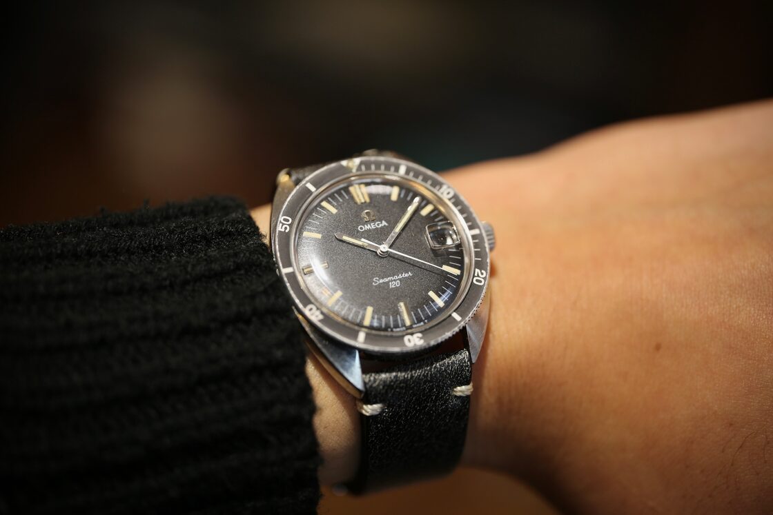 OMEGA】1969年製 オメガ シーマスター120 フルサイズ 黒文字盤 