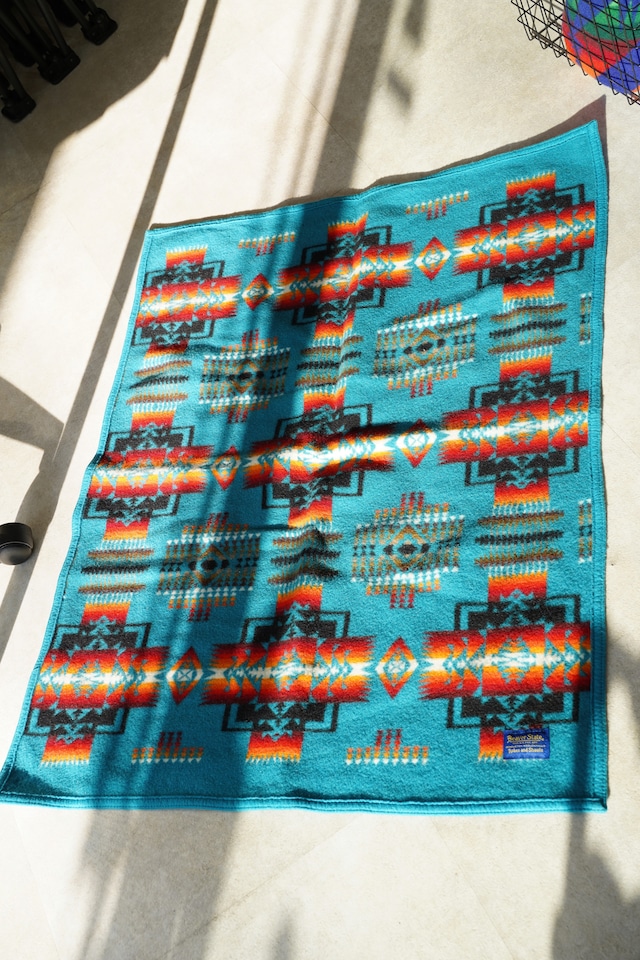 USA製 Pendleton(ペンドルトン)Beaver State(ビーバーステイト)小型ウールブランケット 80×103 ターコイズ ネイティブ柄 USA製 Pendleton(ペンドルトン)Beaver State(ビーバーステイト)小型ウールブランケット 80×103 ターコイズ ネイティブ柄