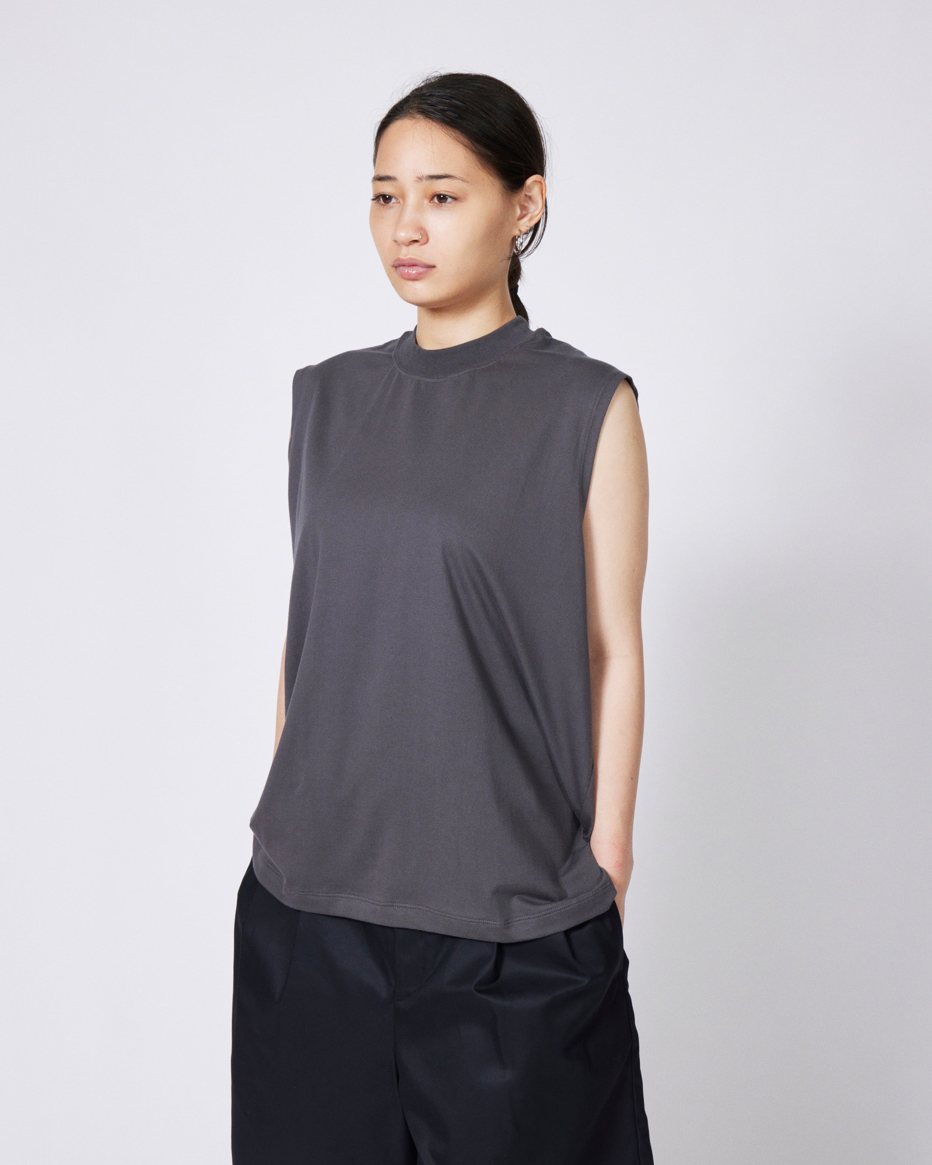 everyone high-gauge cotton no sleeve tee shirt (CHARCOAL) | everyone