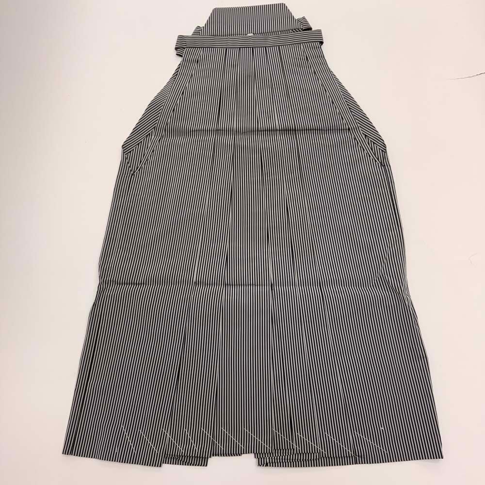 袴 行灯袴 男袴 L-2L size 紐下丈90.5cm 男性用袴 成人式袴 グレー 黒 中古 5304