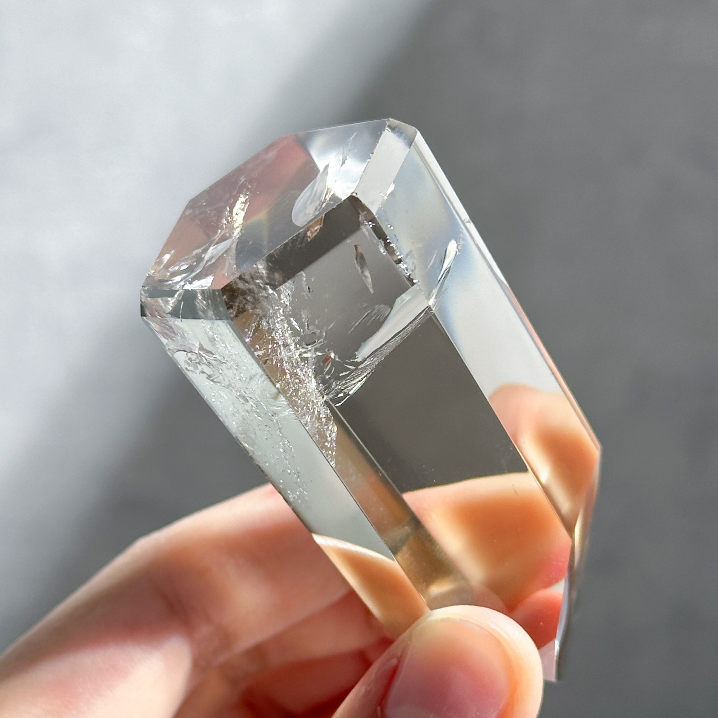 透明感◎シトリン（黄水晶） タワー52◇ Citrine ◇ 天然石・鉱物