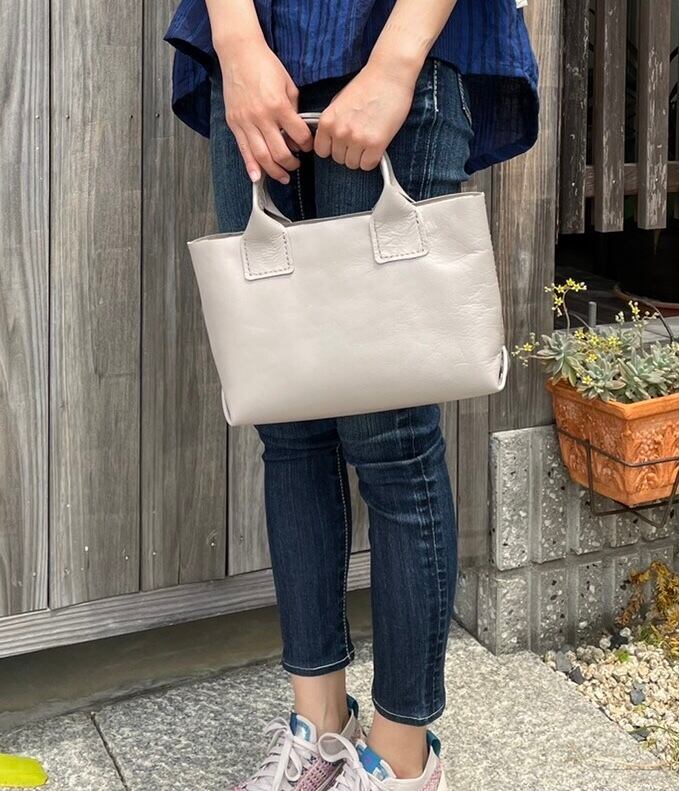 レザーミニトートバッグ グレー | Sukha Shake