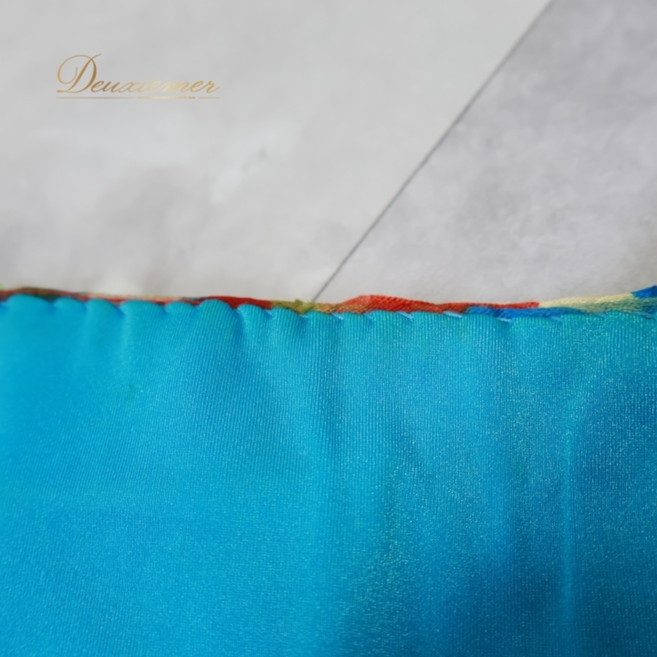 ベリーダンス オリエンタル衣装 上下セット レッド系 NASER ABBAS カラフル ラインストーン ビーズ フリンジ 赤 青 紫 黄 トップス スカート 巻きスカート ポップ 鮮やか 華やか ブルー系 ピンク系 ホワイト系 イエロー系 パープル系