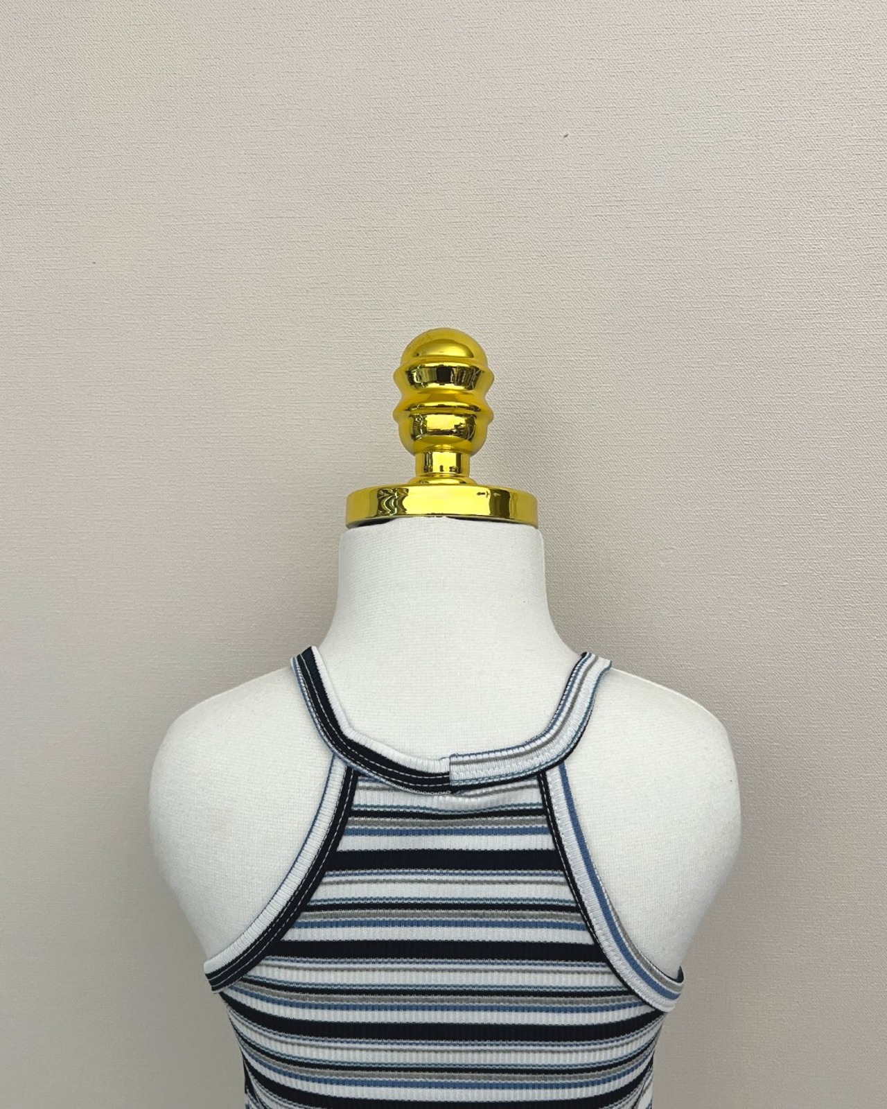 [HARO HARO] Colored Pencil Halter Neck Sleeveless Tee / [하로하로] 색연필홀터넥나시티