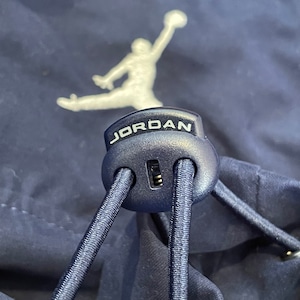 【JORDAN】ブルゾン ジャケット アウター 刺繍ロゴ ジャンプマン ワンポイント NIKE Lサイズ us古着
