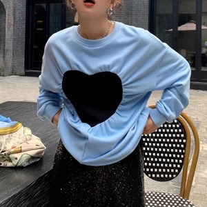 light blue pullover with heart design 〈t101753〉