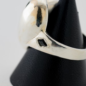 ONE LOVE / IDENTITY RING w/ONYX (Heart tip facing LEFT)