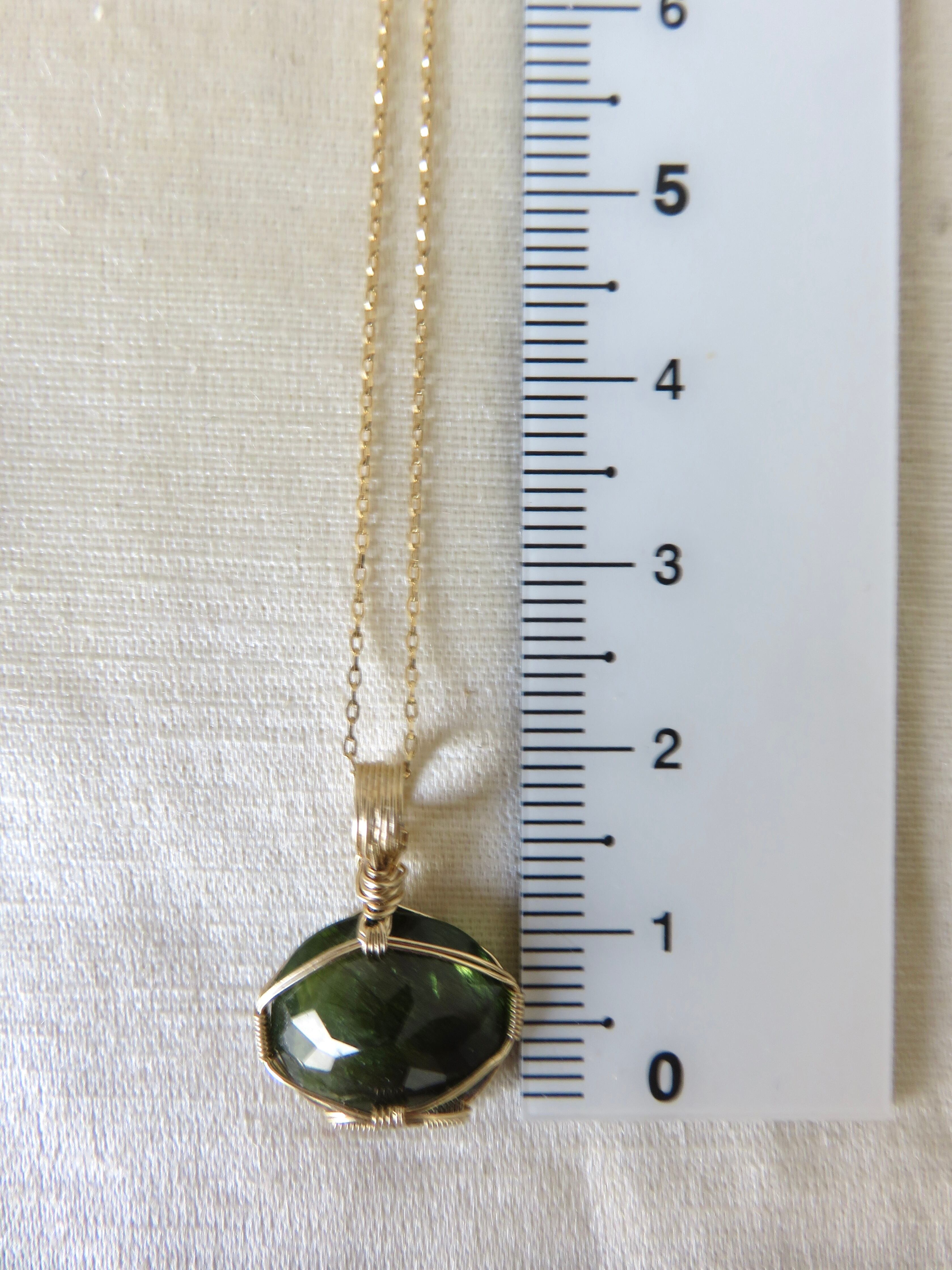8月誕生石】ルチルペリドット(5.8ct)女神巻き®︎ペンダントトップ