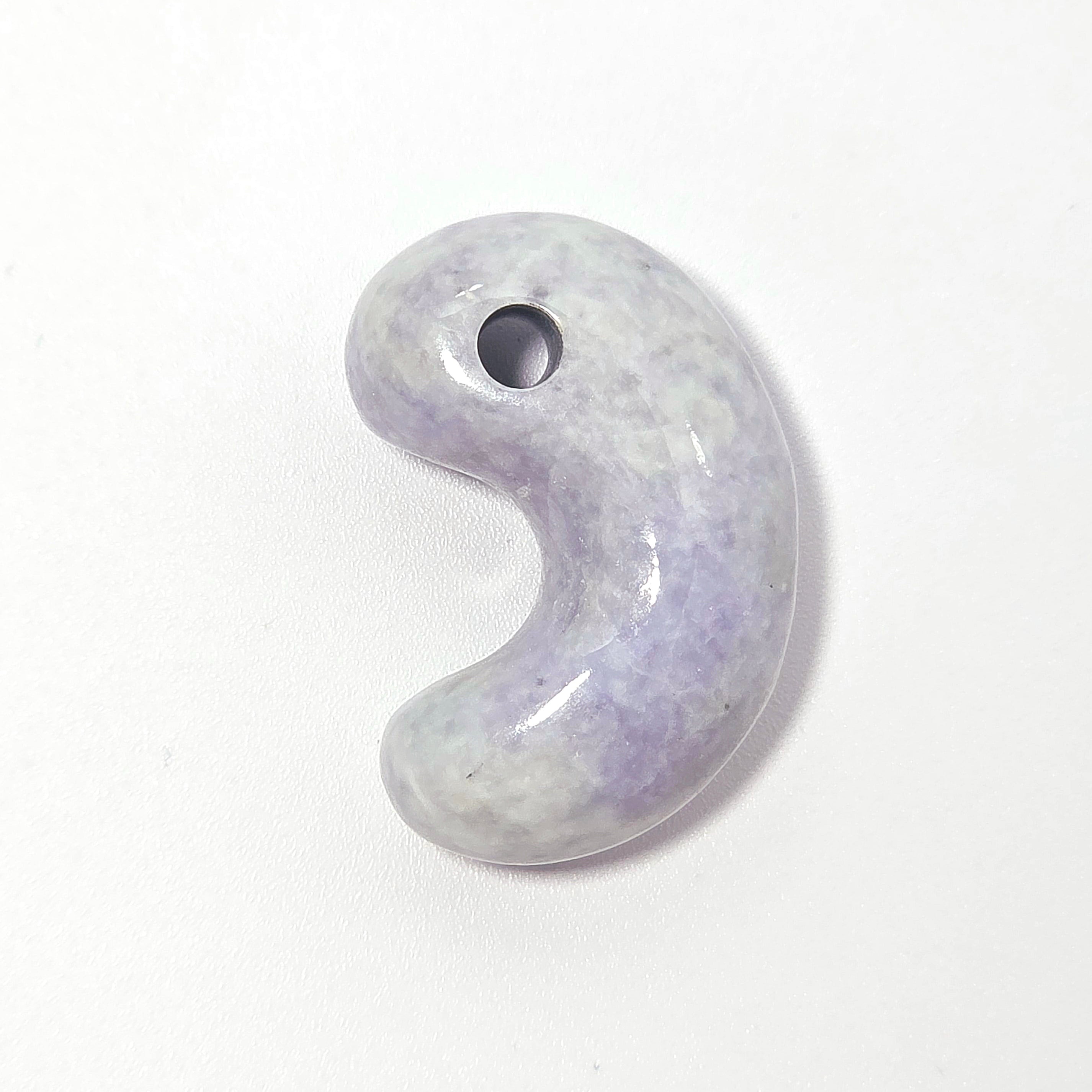 勾玉 | 糸魚川翡翠工芸家 赤羽可行BASE