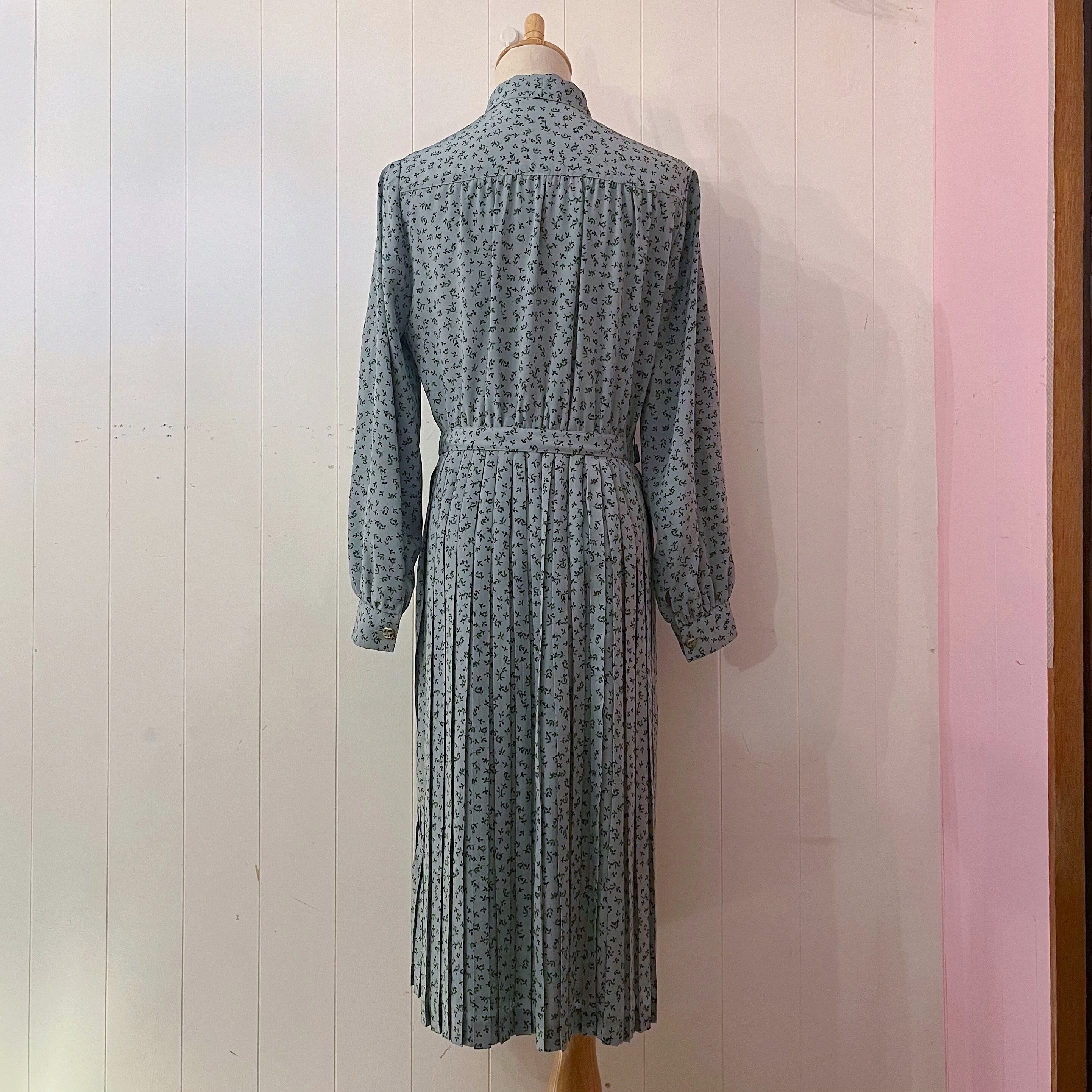 mini leaf ribbon tie one-piece