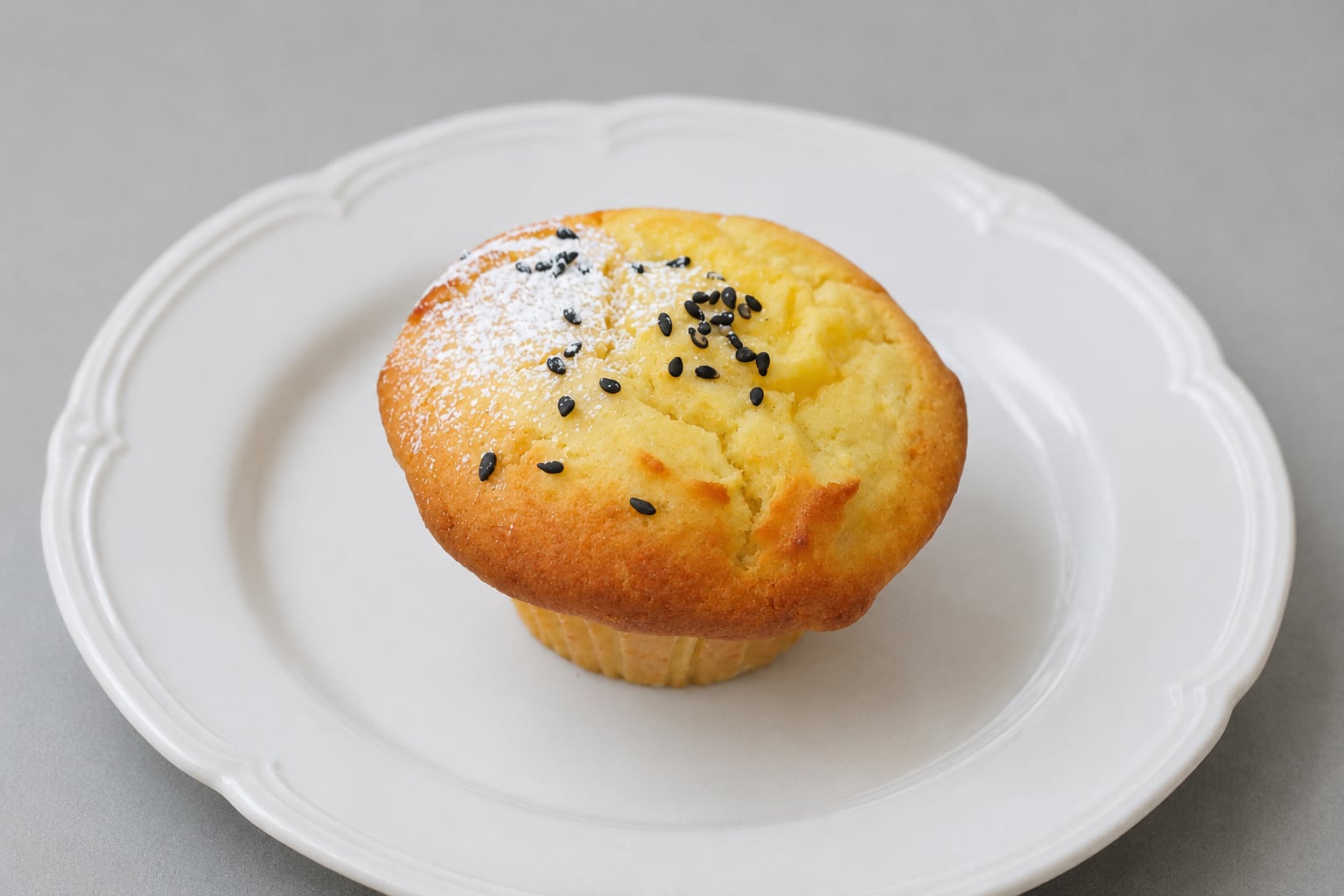 クリーミィおさつ米粉マフィン