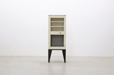 沼津店】レトロ スチール キャビネット 収納 ラック 消毒器 沼津店】レトロ スチール キャビネット 収納 ラック 消毒器