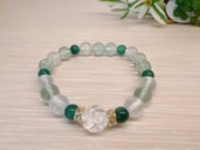 グリーンフローライト・プレナイト・アベンチュリン・ウェーブカット　ロンデルゴールド　15cm　＝精神的な乱れやや迷いを打破する力を養う＝　9-5-1