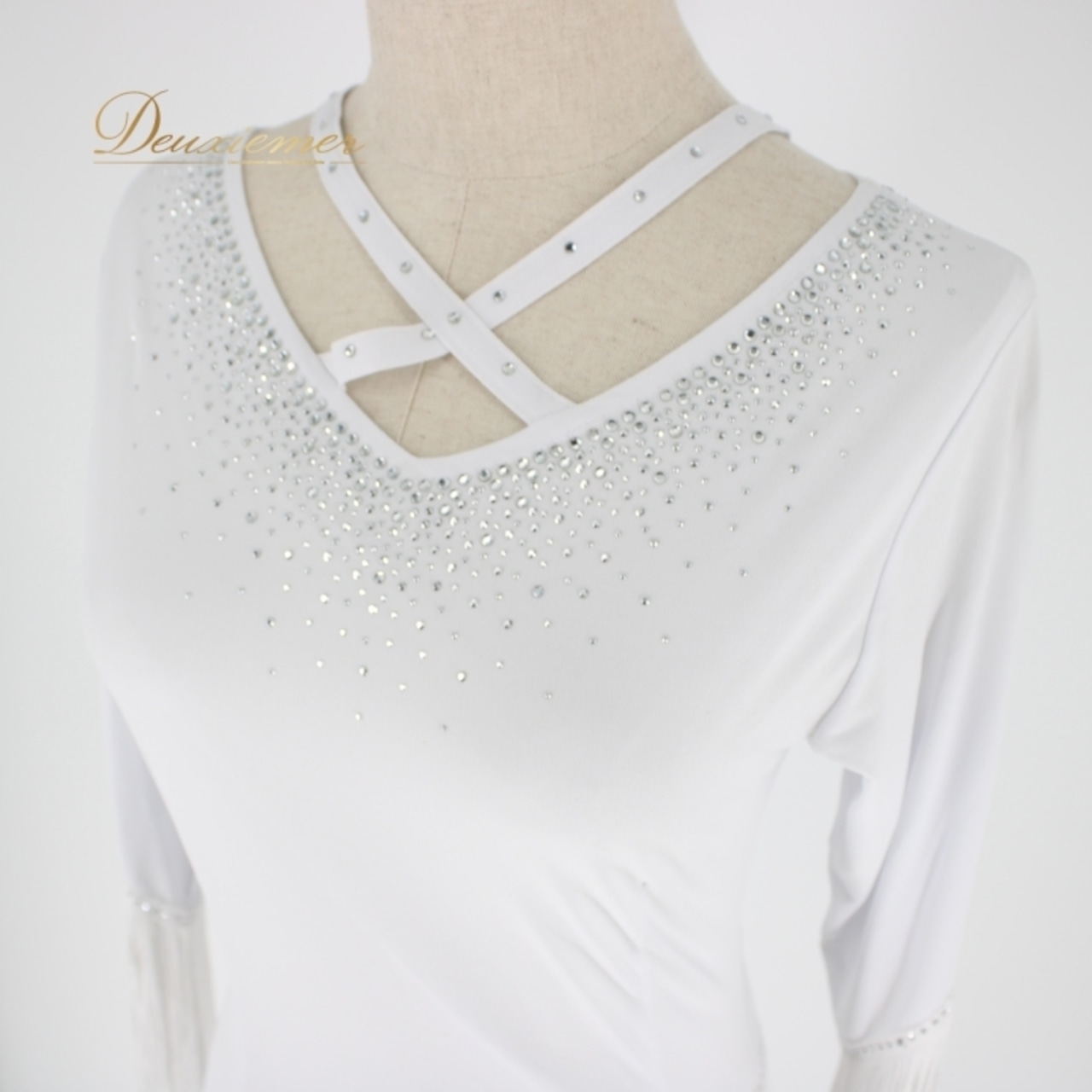 社交ダンス 衣装 ラテン ドレス ワンピース パーティドレス solo ICHIOKU イチオク 白 ホワイト系 長袖 デモ ラインストーン 無地 エレガント フリンジ おしゃれ ステージ 衣装 発表会 美しい 躍動感 大人 女性用 カジュアル パーティー向け 伸縮性あり ファスナー付き ポリエステル製 ダンスパフォーマンス 高級感 上品 コンサート用