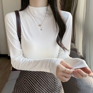 トップス デート カットソー 袖あり 長袖 スリム タイト 細身 かわいい 大人可愛い きれいめ シンプル カジュアル 大人 上品 おしゃれ お洒落 主役級 存在感 春 秋 10代 20代 30代 レディース 女性用 OL 学生 デート お出かけ 公園デビュー 女子会 休日 イベント 旅行 着回し 普段使い ファッション コーデ 楽ちん モテ トレンド 流行 インスタ映え M L XL 2XL 白 ホワイト 黒 ブラック